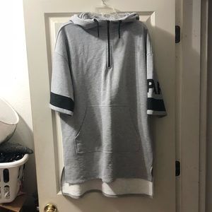 Ivy Park Short Sleeve Hoodie - Large Hood!!